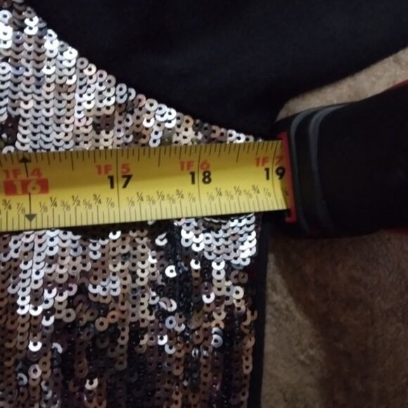 PINK! VICTORIA'S SECRET- BLING LIMITED EDITION SEQUINED OMBRE STYLE SWEATER - Picture 12 of 16